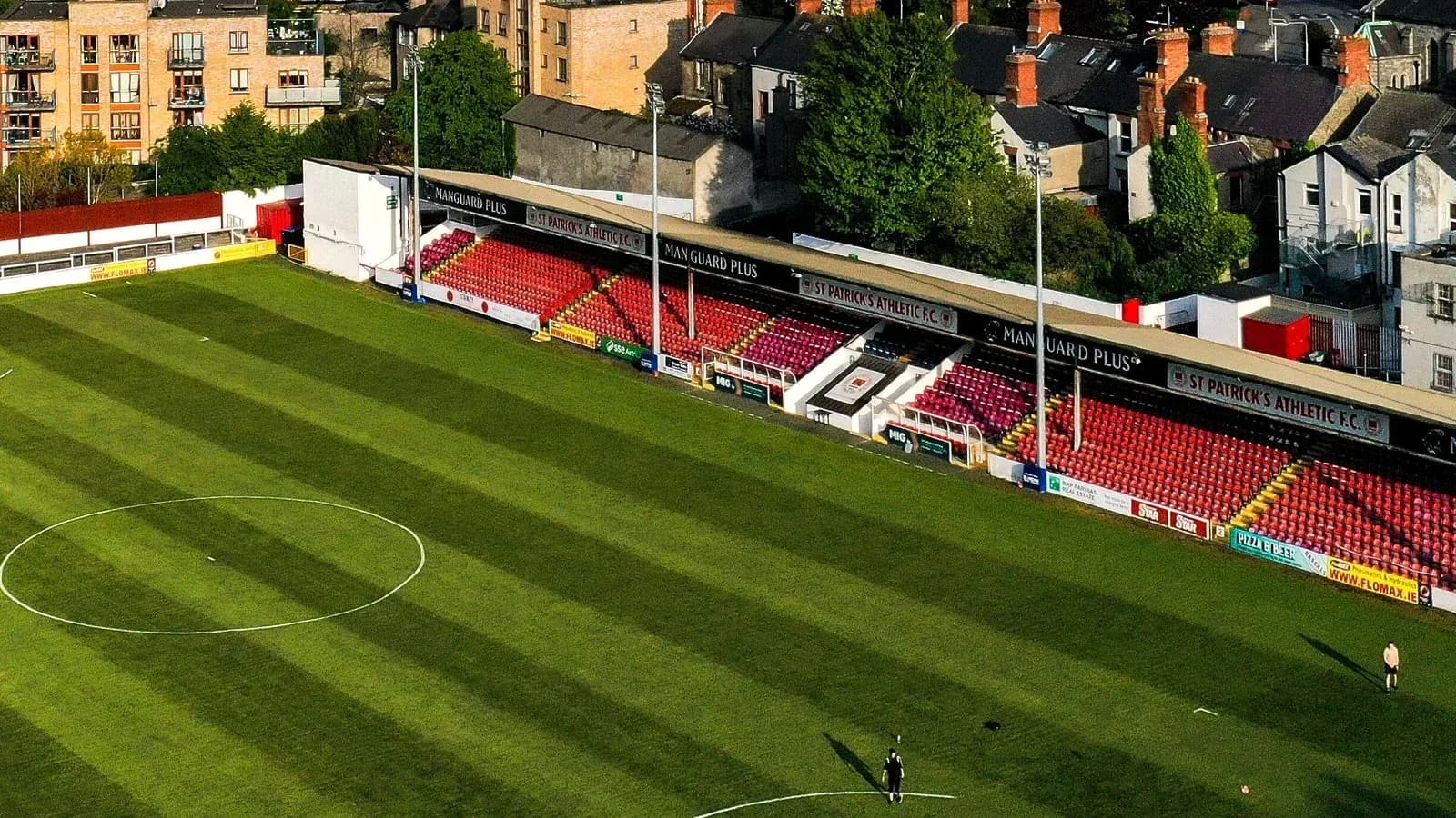Vista del campo de juego de St Patrick's Athletic