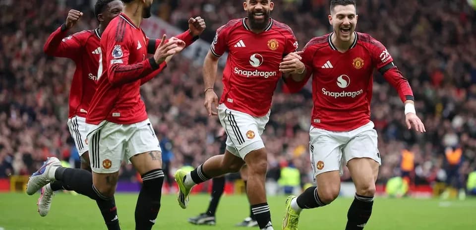Jugadores del Manchester United celebrando un gol