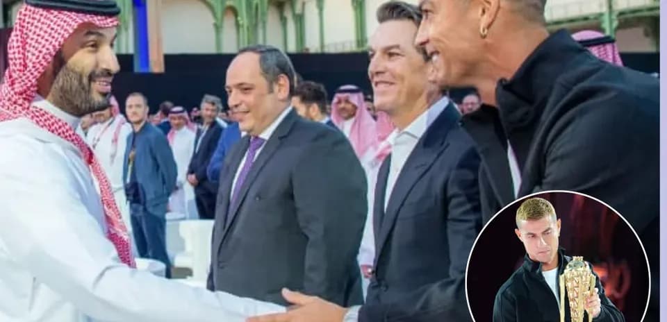 Encuentro entre varias personas en evento público
