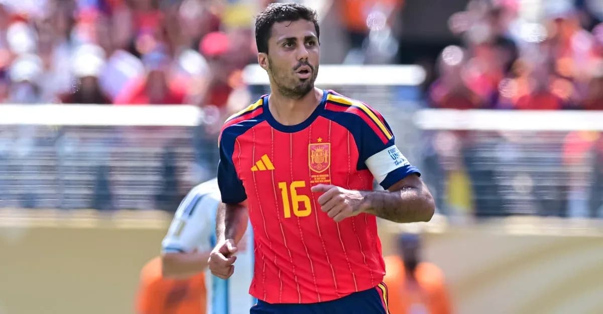 Jugador de España corriendo durante un partido