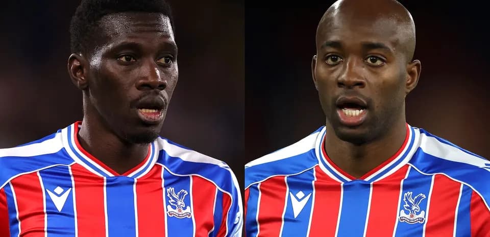 Dos jugadores de Crystal Palace en el campo