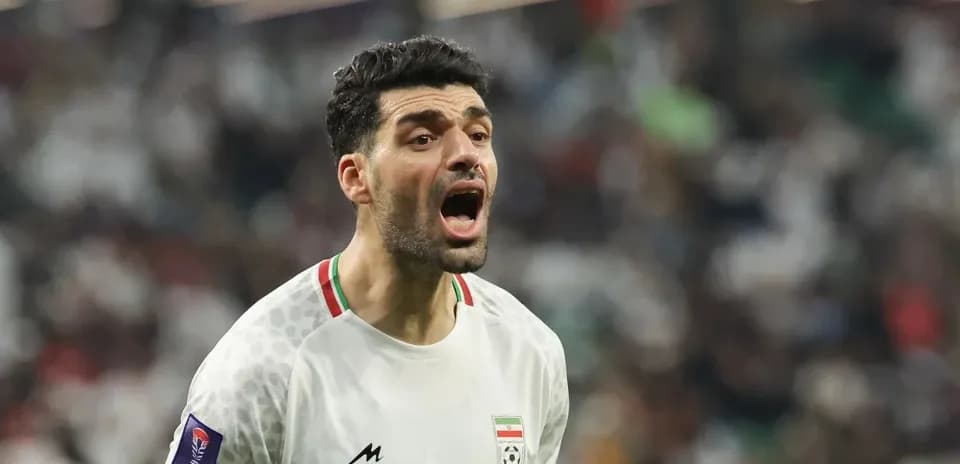Jugador de Irán gritando durante el partido