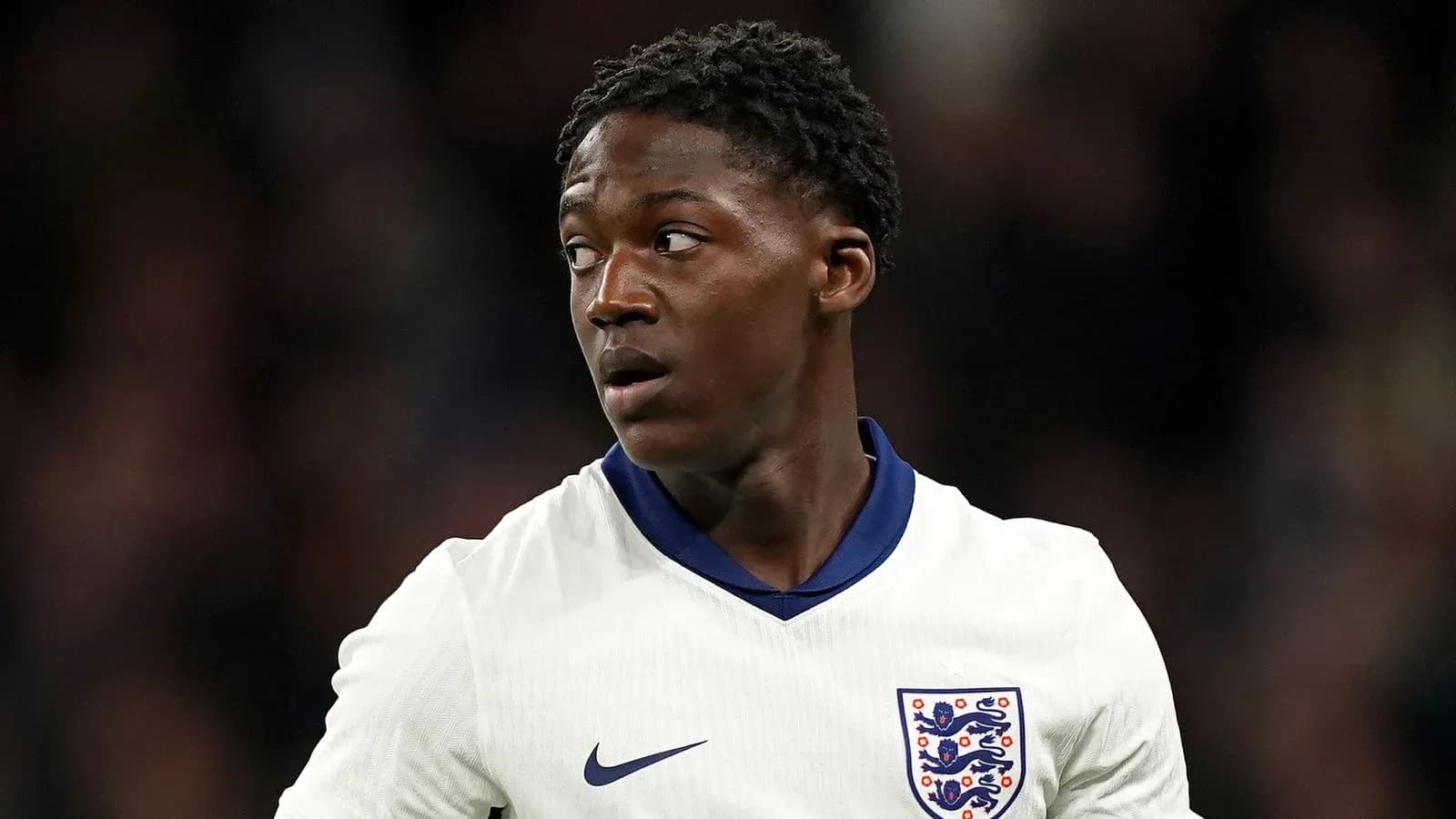 Jugador de Inglaterra en acción durante partido