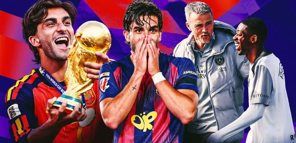 Jugadores celebrando con trofeo de la Copa del Mundo