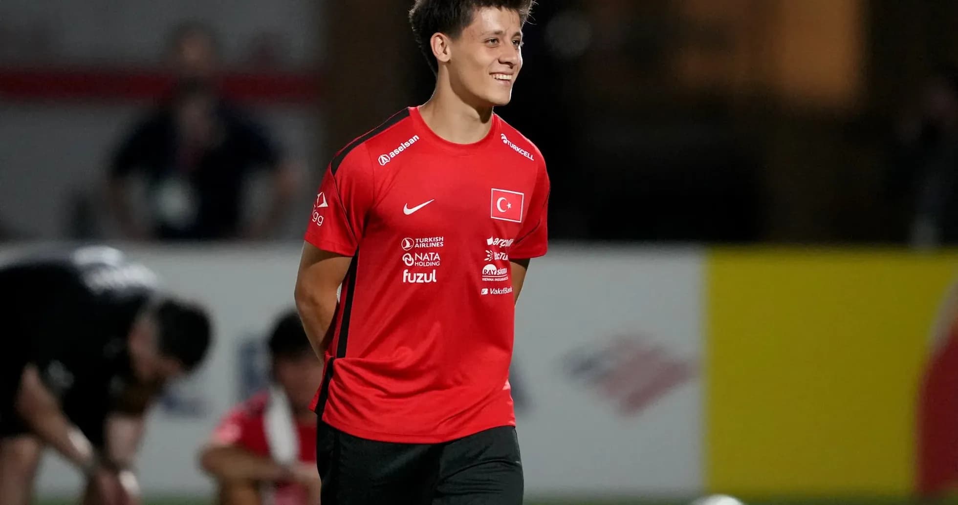 Jugador de Turquía sonriendo en entrenamiento