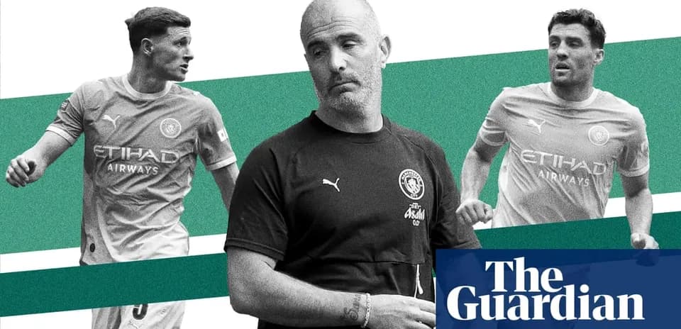 Jugadores de Manchester City y entrenador en primer plano