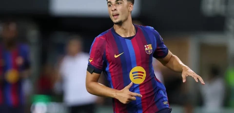 Jugador de Barcelona corriendo durante el partido