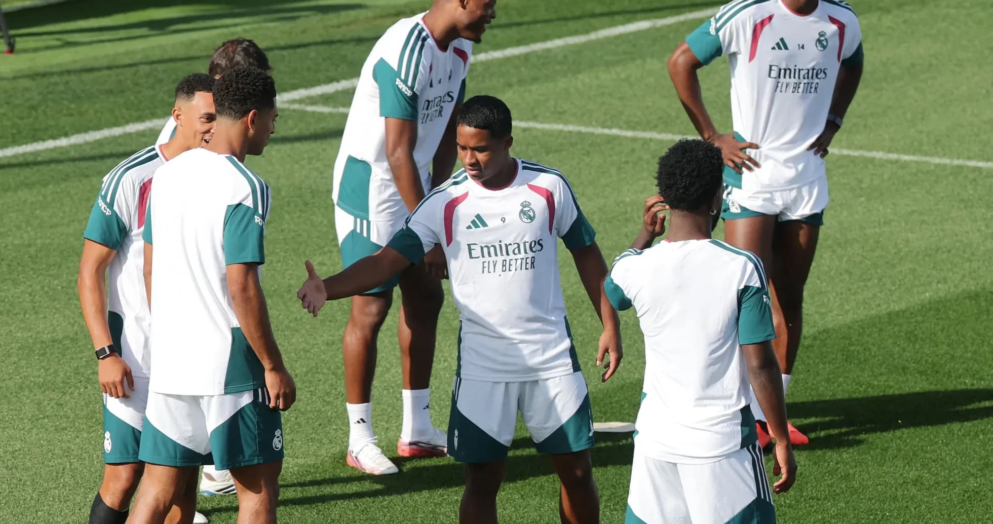 Jugadores del Real Madrid en sesión de entrenamiento