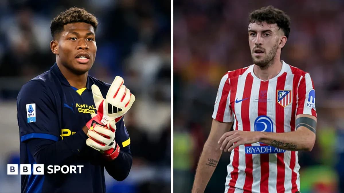 Portero y jugador de fútbol en acción
