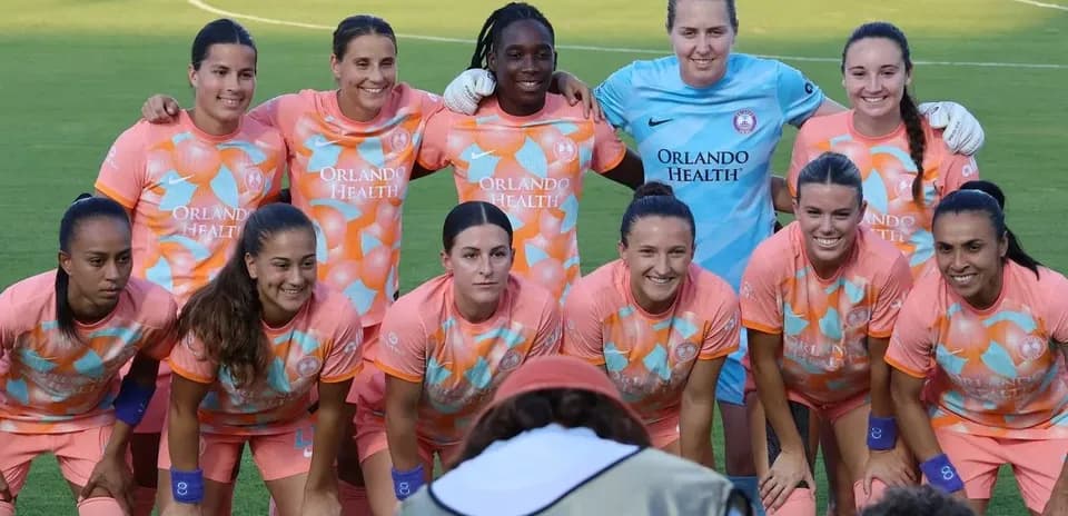 Equipo de Orlando Pride en el campo