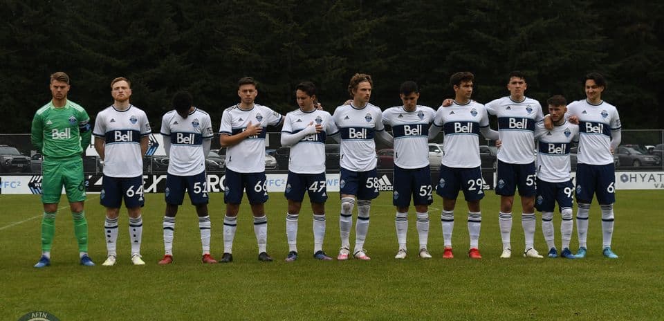 Jugadores del Vancouver Whitecaps II alineados