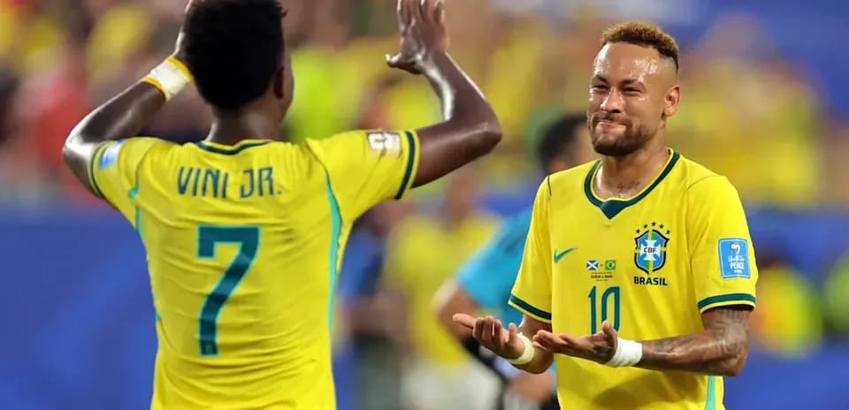 Neymar y Vinícius Jr. celebrando un gol juntos
