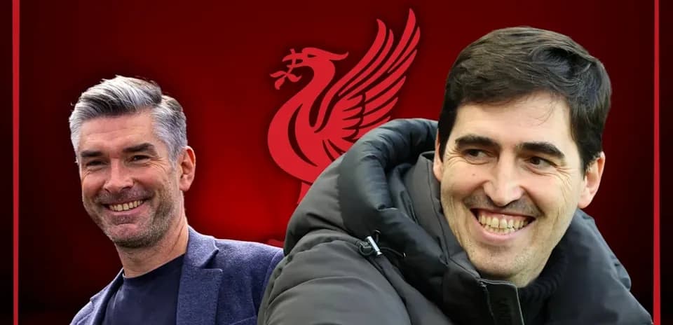 Entrenadores de fútbol con fondo de Liverpool