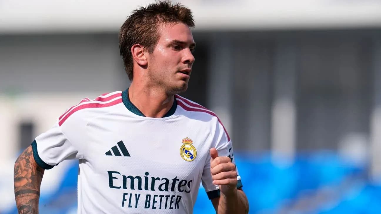 Jugador de Real Madrid corriendo durante entrenamiento