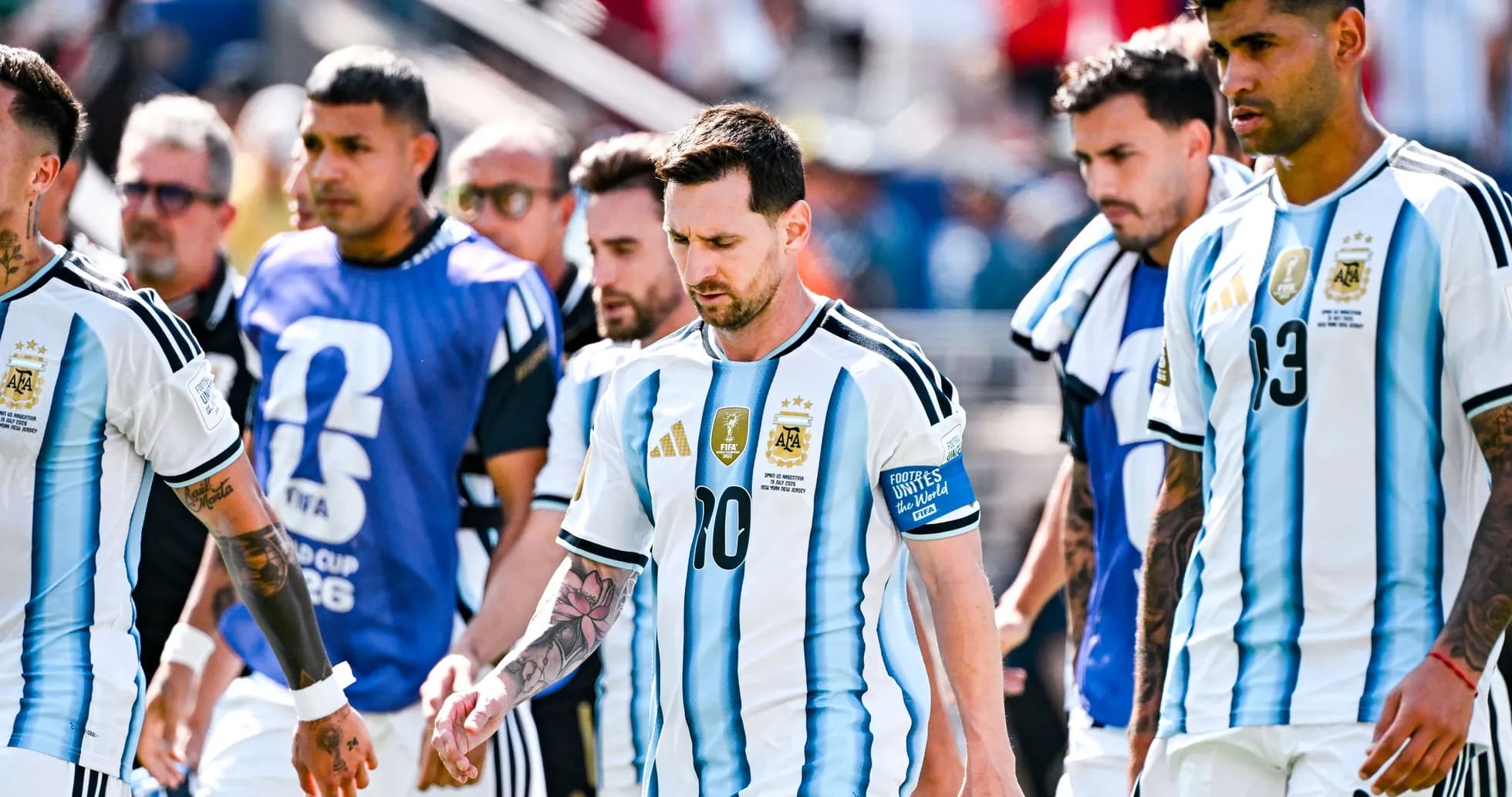 Jugadores de Argentina entrando al campo de juego
