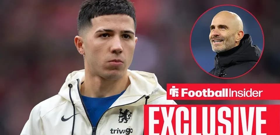 Jugador de Chelsea en el campo antes del partido