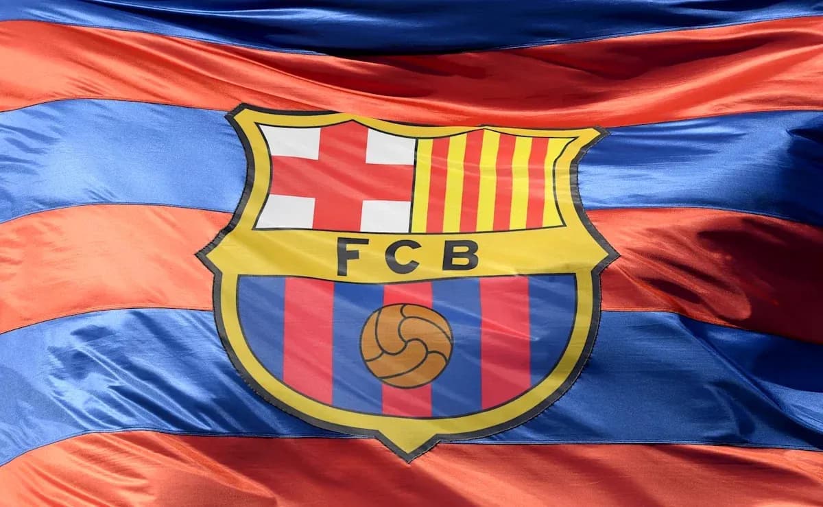 Bandera del FC Barcelona con escudo en el centro