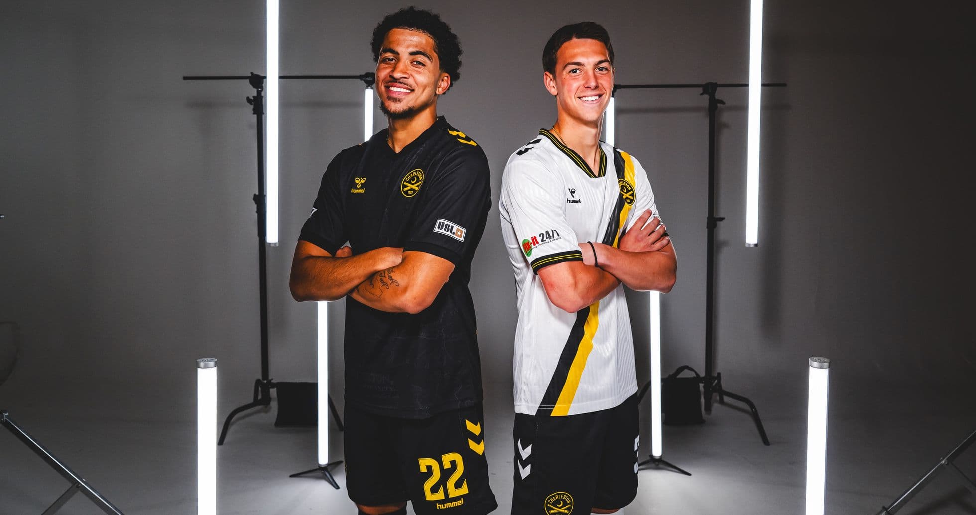 Jugadores del Charleston Battery en sus uniformes