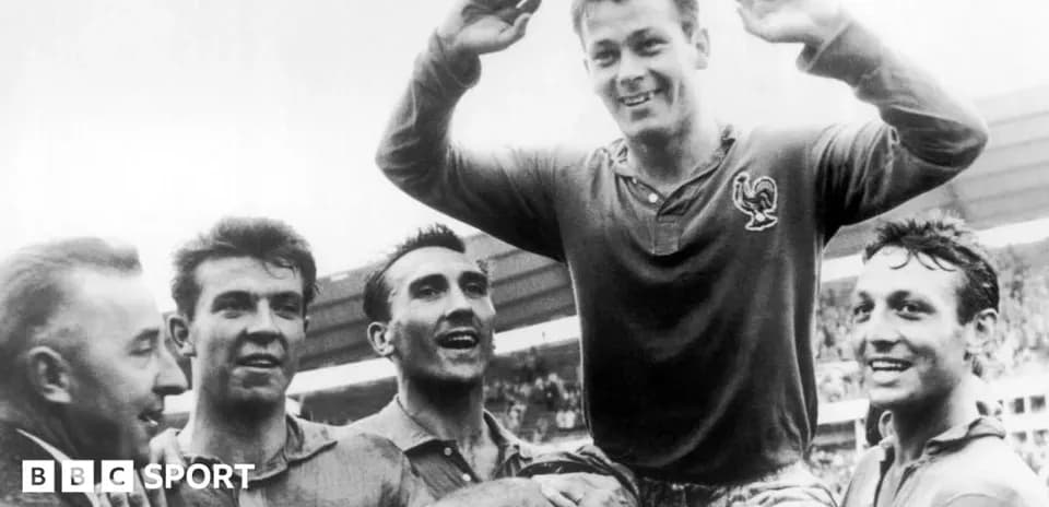 Jugadores de Francia celebrando un triunfo histórico