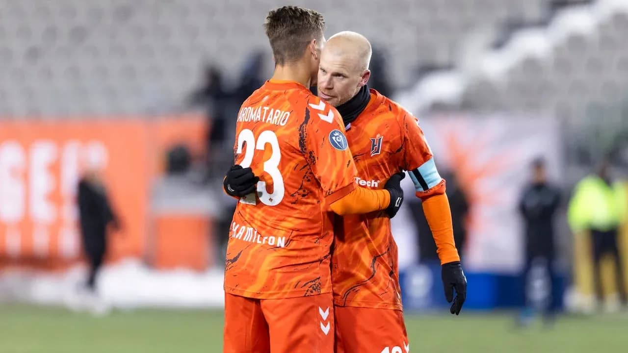 Jugadores de Forge FC celebrando en el campo