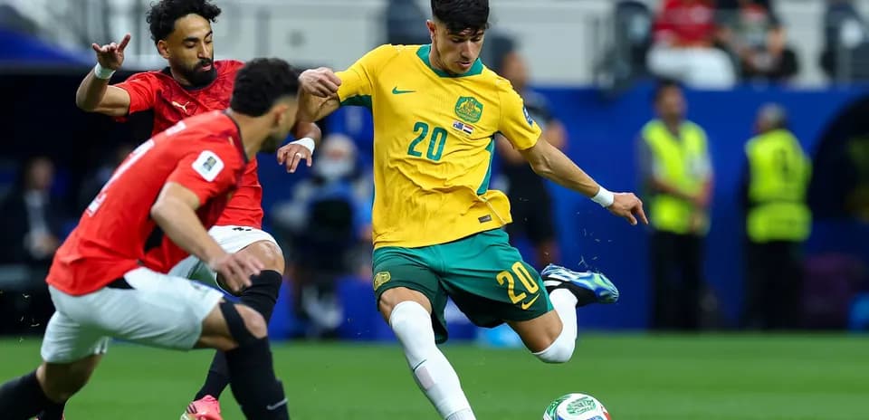 Jugador australiano en acción durante el partido