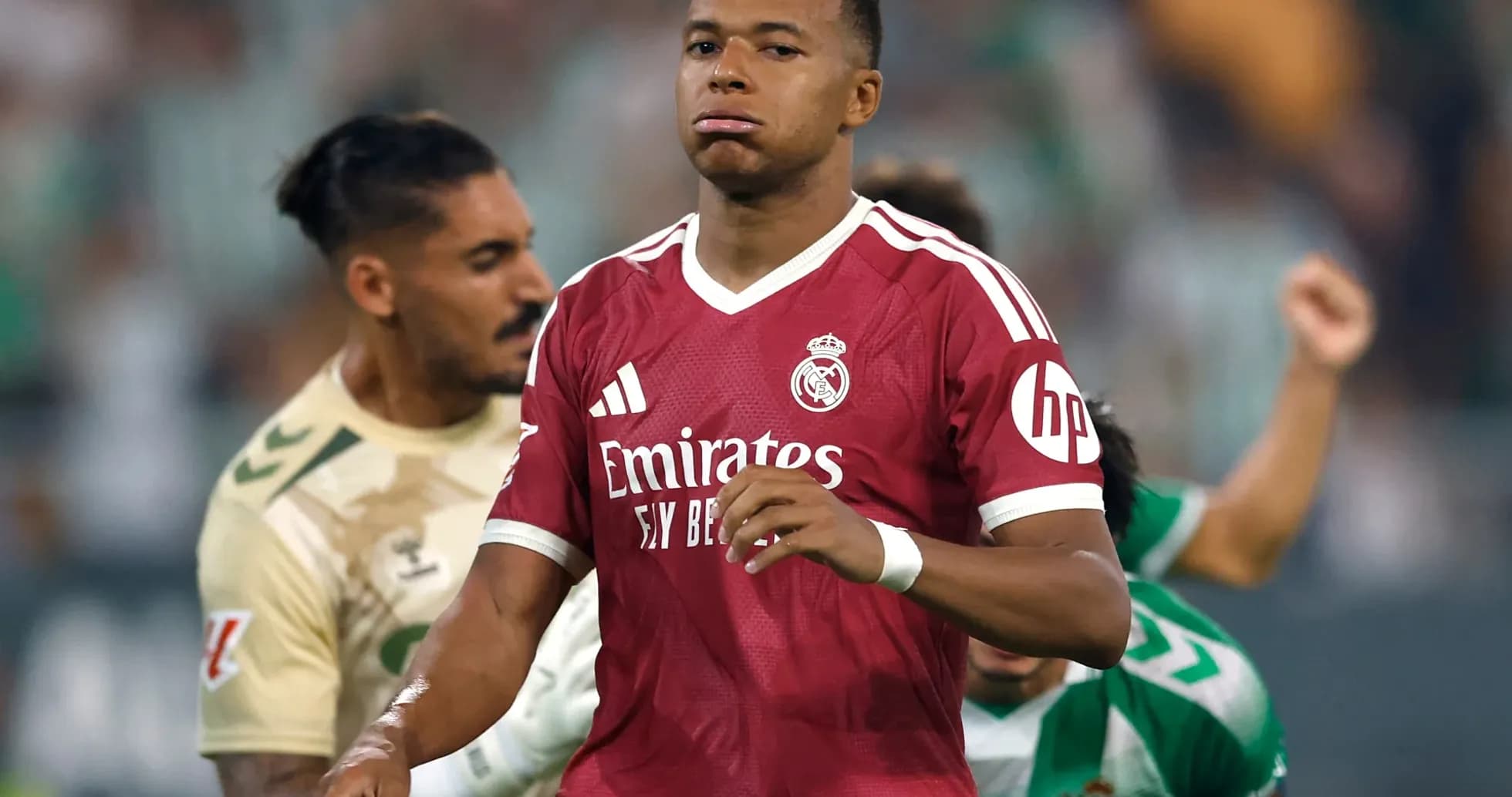 Jugador de Real Madrid en partido contra Real Betis