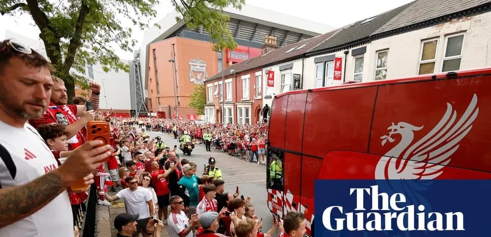 Aficionados de Liverpool en las calles antes del partido