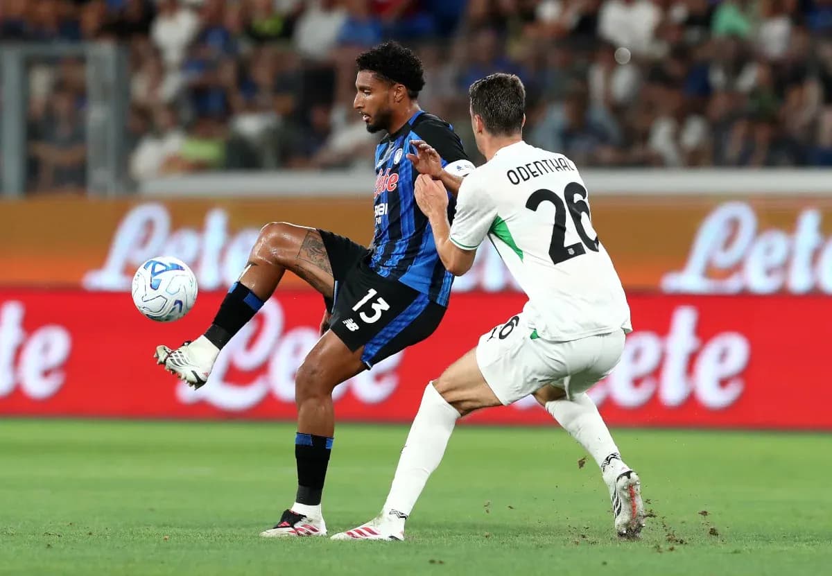 Jugador de Atalanta enfrenta a Odetto de Sassuolo
