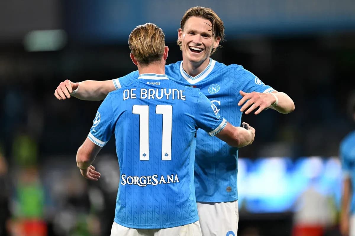 Jugadores de Napoli celebrando un gol Jugadores de Napoli celebrando un gol