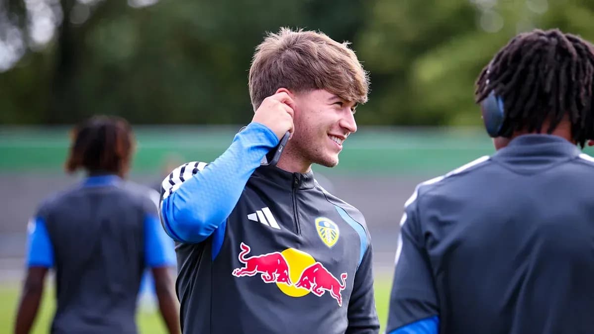 Jugador de Leeds United en sesión de entrenamiento