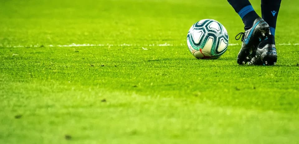 Football illustration used for match coverage - default_7YmHp4l3.webp