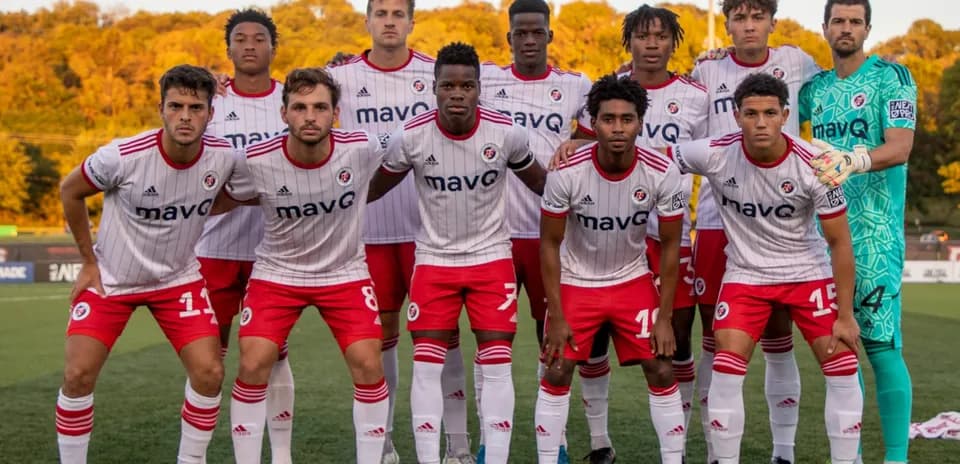 Equipo de North Texas MLS Next Pro posando juntos