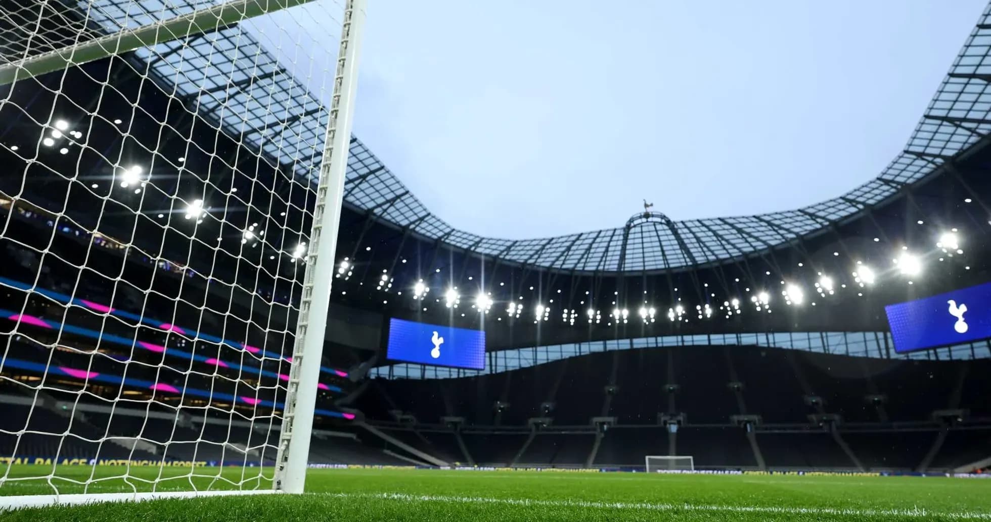 Vista del estadio Tottenham Hotspur desde la portería