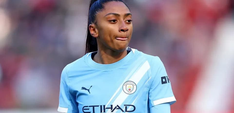 Jugadora de Manchester City en acción durante el partido
