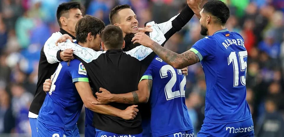 Jugadores de Getafe celebrando un gol