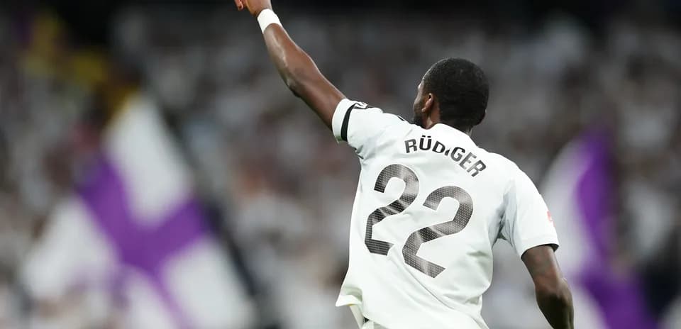 Rüdiger celebra un gol en el partido