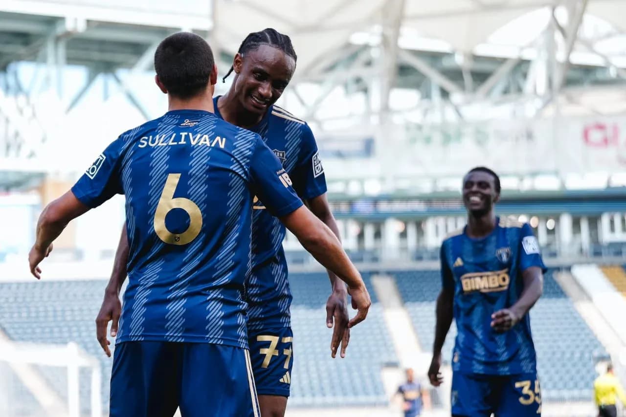 Jugadores del Philadelphia Union II celebrando un gol