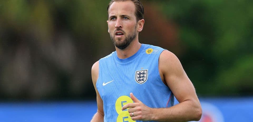 Jugador de Inglaterra entrenando en sesión de práctica