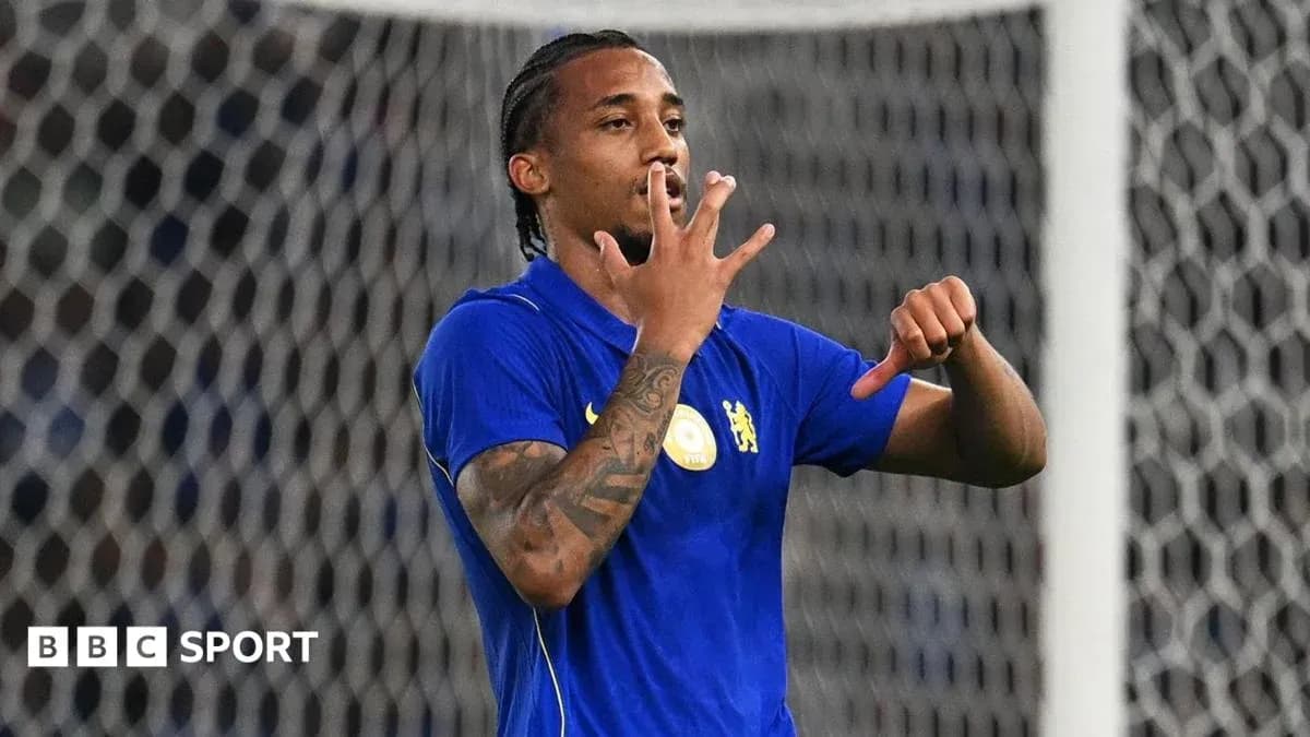 Jugador mostrando un gesto durante un partido