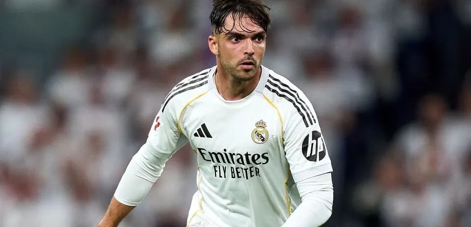 Jugador de Real Madrid en acción durante el partido