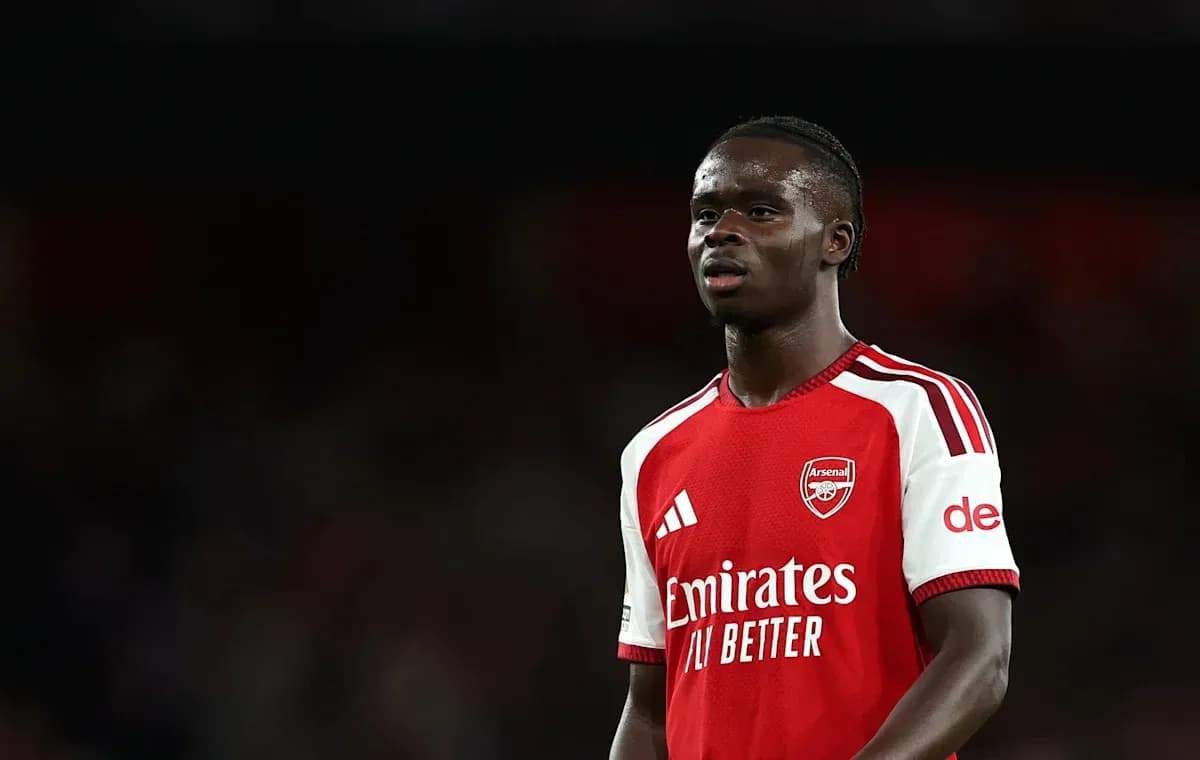 Jugador de Arsenal en el campo durante partido