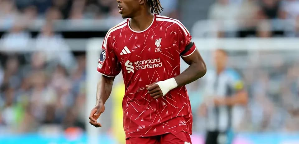 Jeremy Jacquet deslumbra en su inicio con Liverpool tras inversión de £60 millones