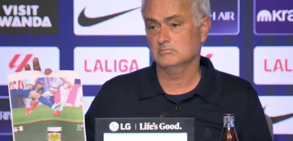 José Mourinho critica duramente tras la derrota en el derbi contra Atlético de Madrid