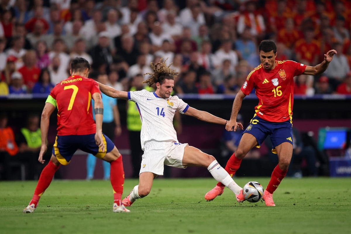 El choque táctico entre Francia y España en el Mundial podría marcar el futuro del fútbol