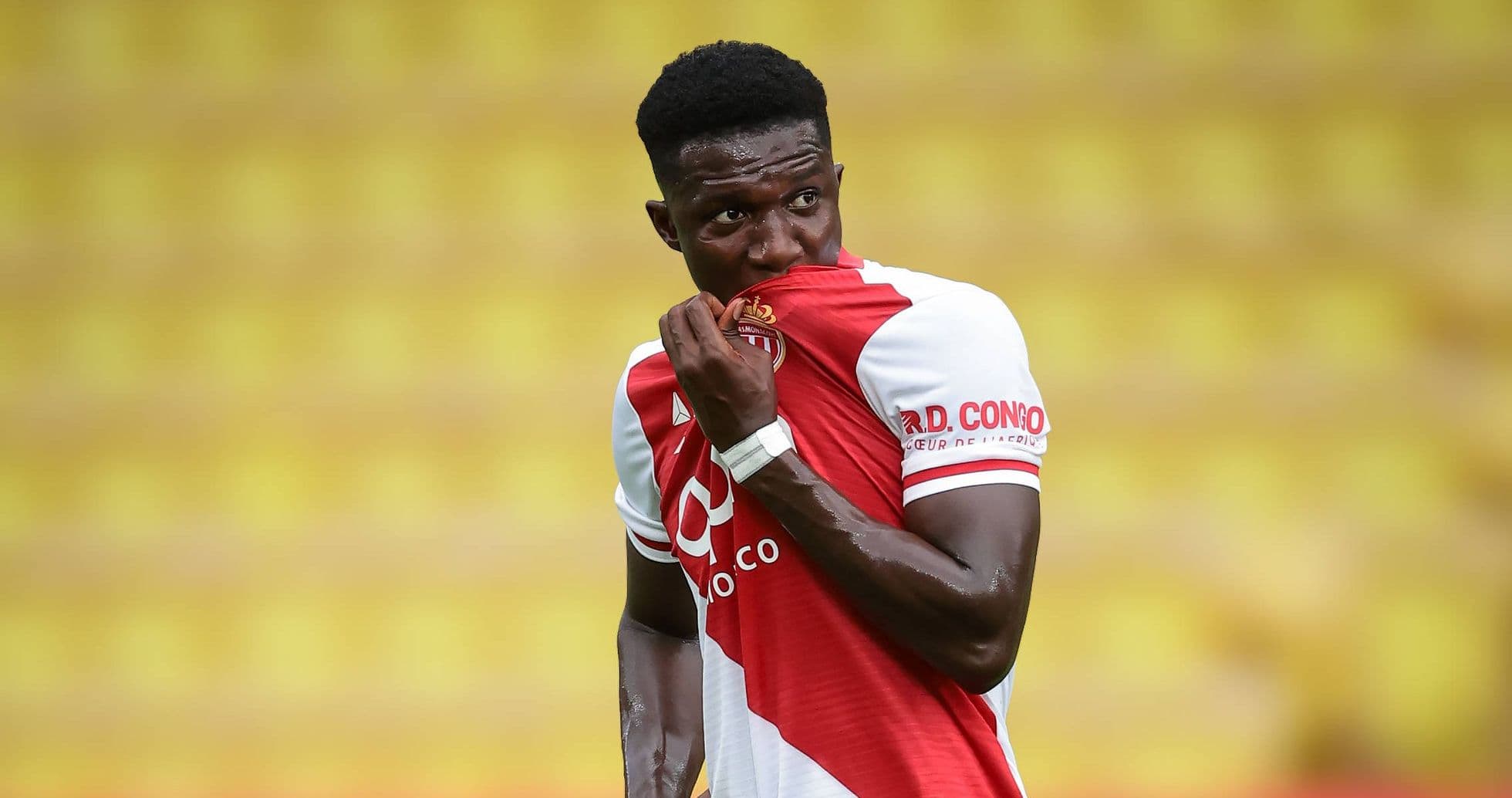 Chelsea indignado tras cancelación de transferencia de Lamine Camara por Mónaco en último momento