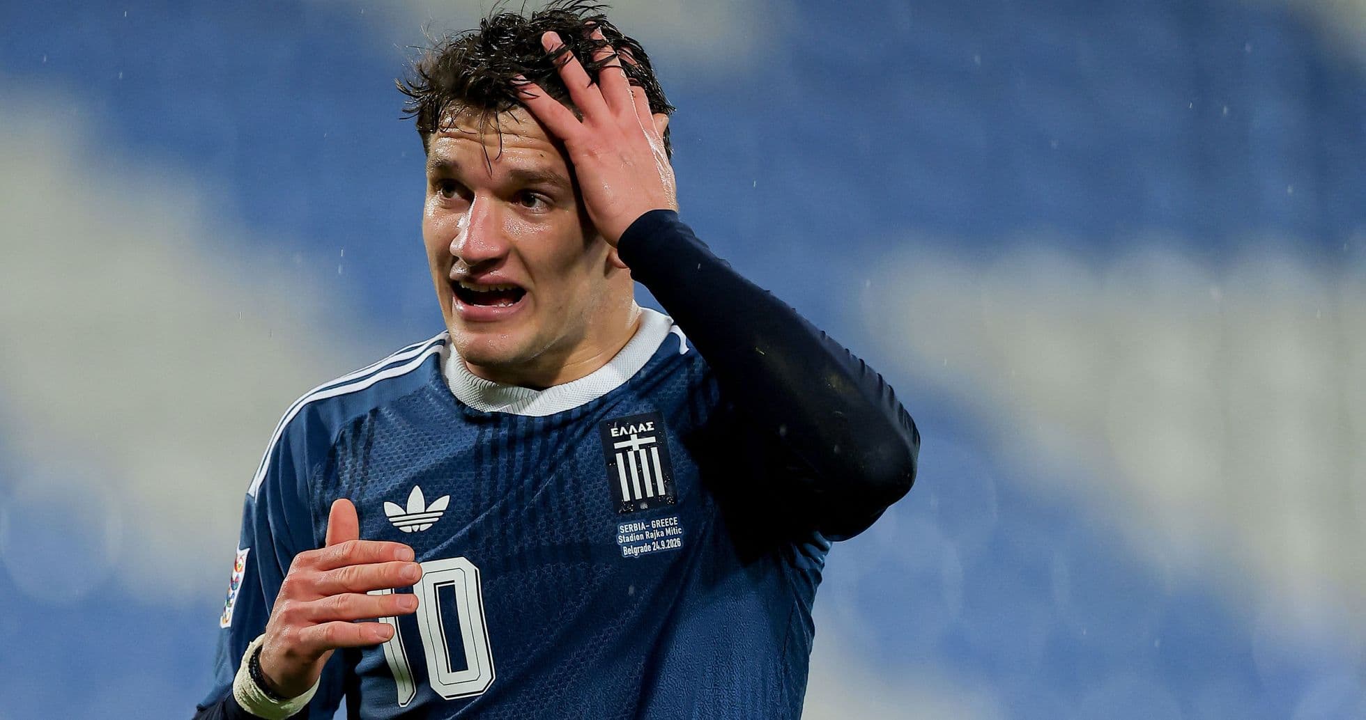Arsenal enfrenta nueva preocupación por lesión de Christos Tzolis tras episodio con su selección