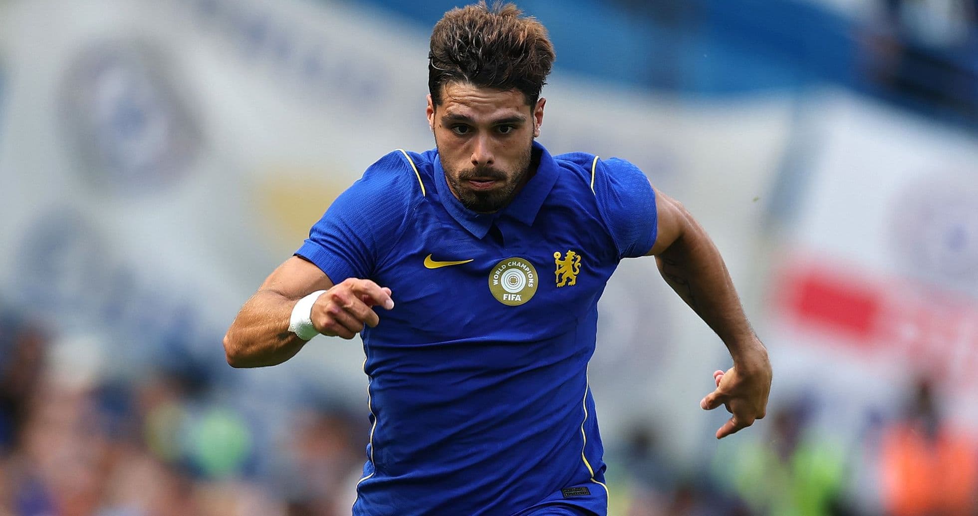 Chelsea impone precio récord por Pedro Neto mientras Al-Hilal acuerda términos personales y complica a Man City y Arsenal