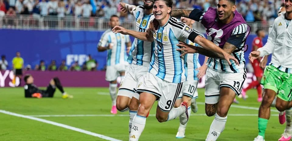 Julián Álvarez brilla en tiempo extra y Argentina avanza a semifinales tras vencer a Suiza