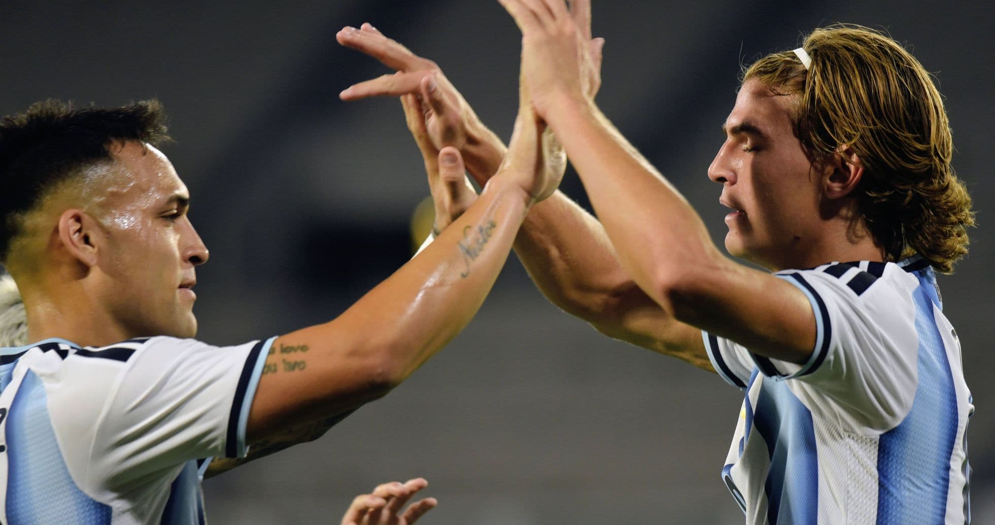 Argentina arrasa a Bolivia con una goleada 4-0 en su gira de regreso a casa