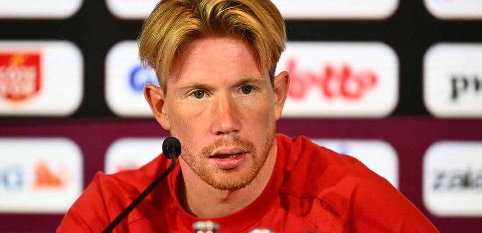 Kevin De Bruyne confirma su continuidad con Bélgica y valora a Mark van Bommel